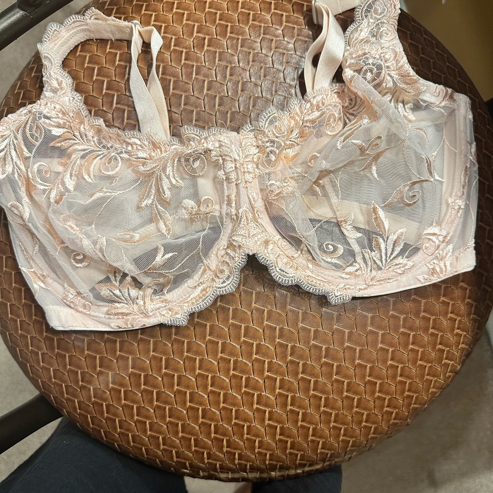 Beautiful Soma bra